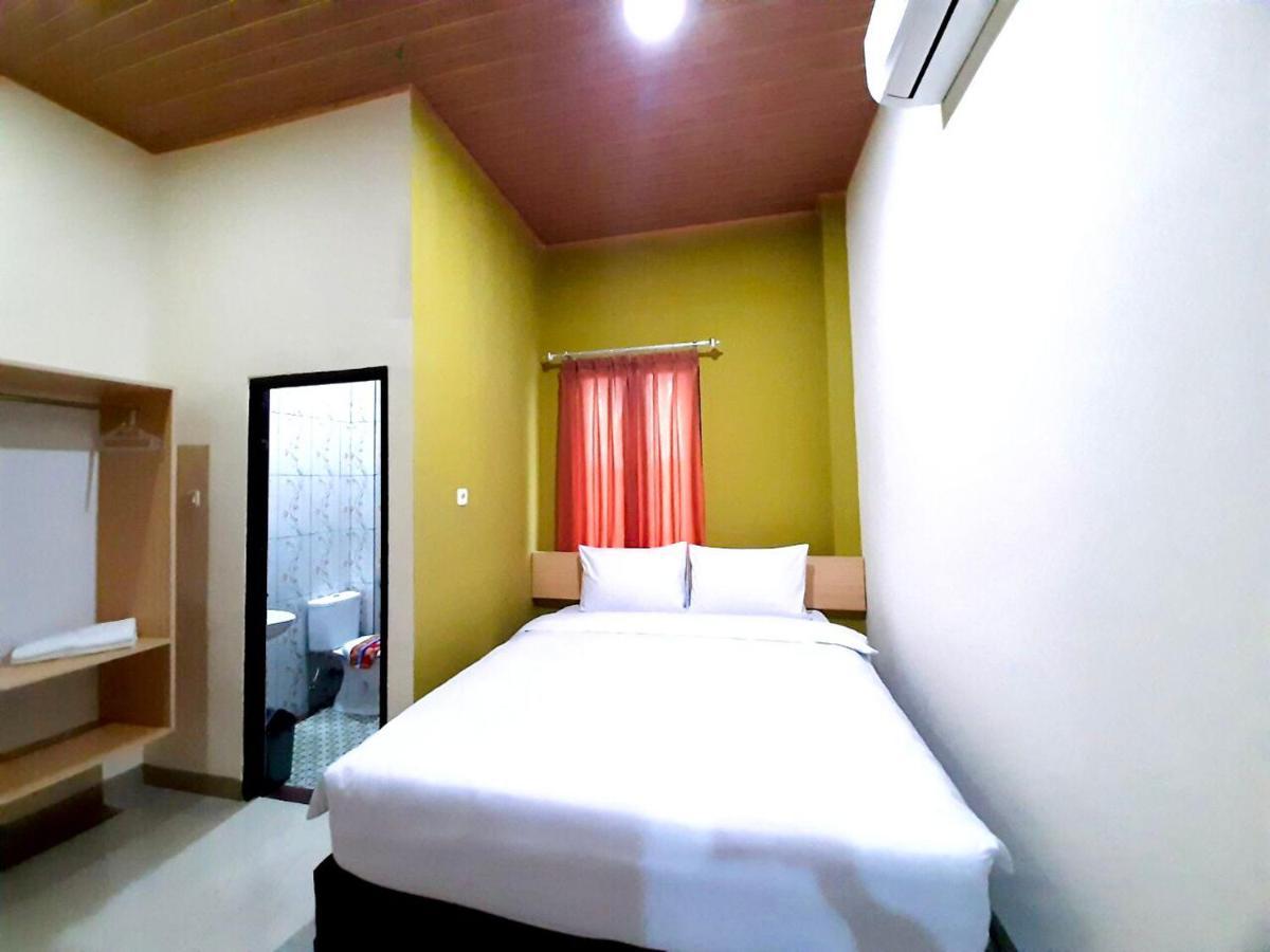 Hotel Sriwijaya 99 Palembang Ngoại thất bức ảnh