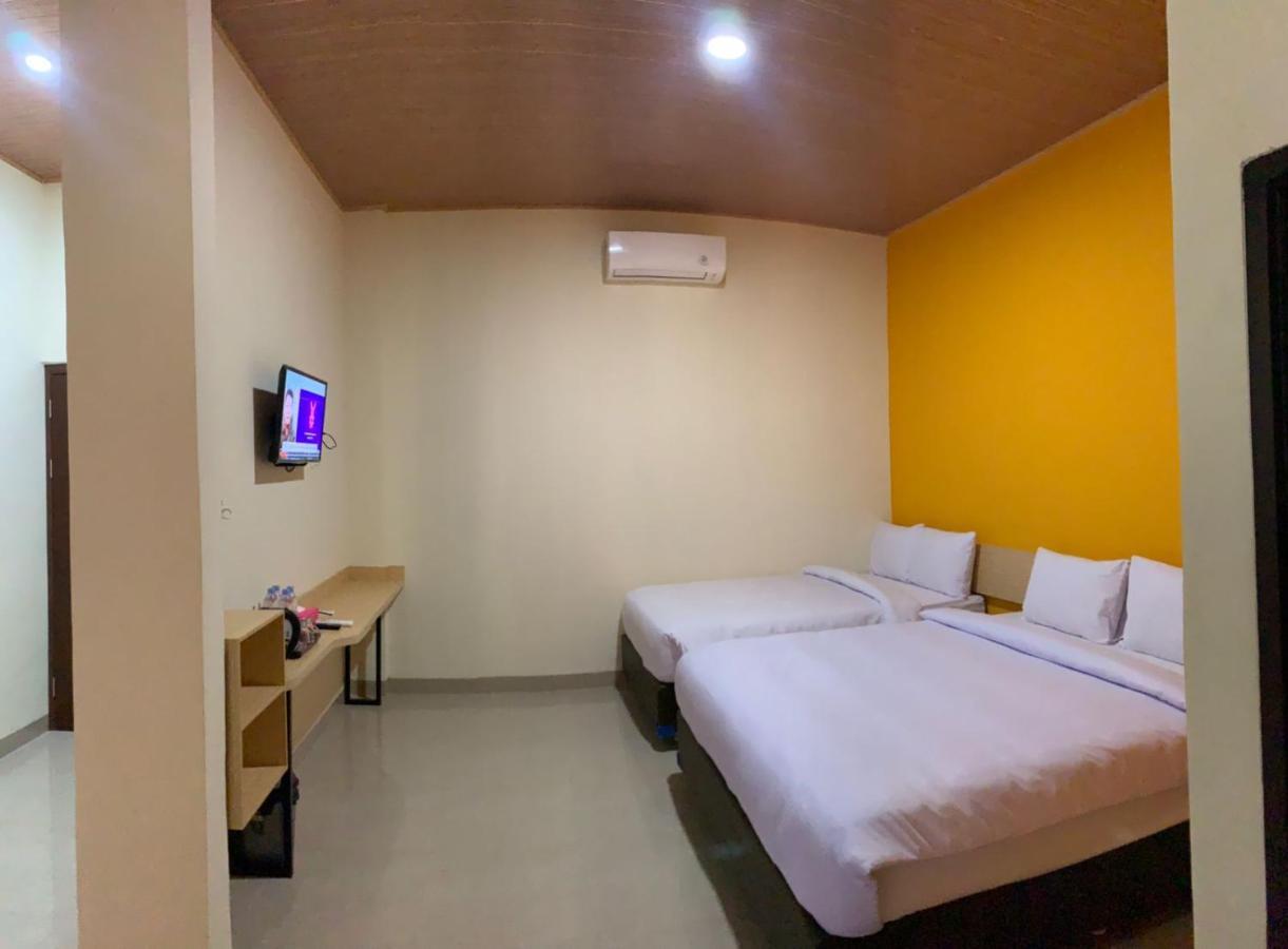 Hotel Sriwijaya 99 Palembang Ngoại thất bức ảnh