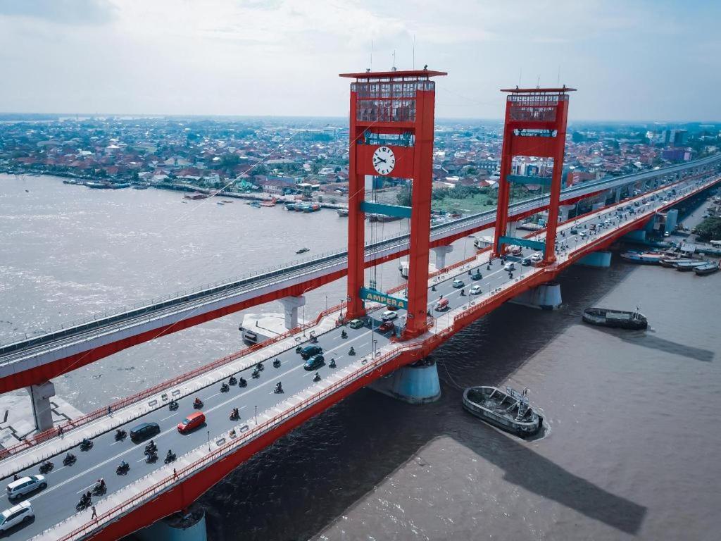 Hotel Sriwijaya 99 Palembang Ngoại thất bức ảnh